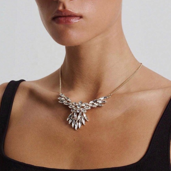 New Revolve 18 Karat Gold Plated Audrey Australian Crystal Necklace - Picture 13 of 16